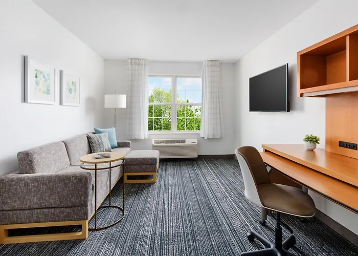 Towneplace Suites Manchester-Boston Regional Airport
